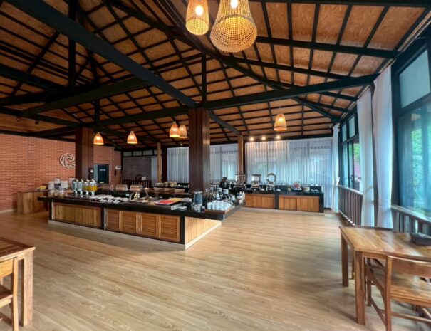 LINE_ALBUM_Teak House_260225_11